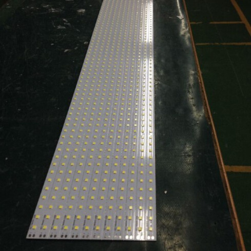 Shenzhen LED PCB & PCBA Design 94V0 Light Tube LED PCB Board Assembly with SMD Chip