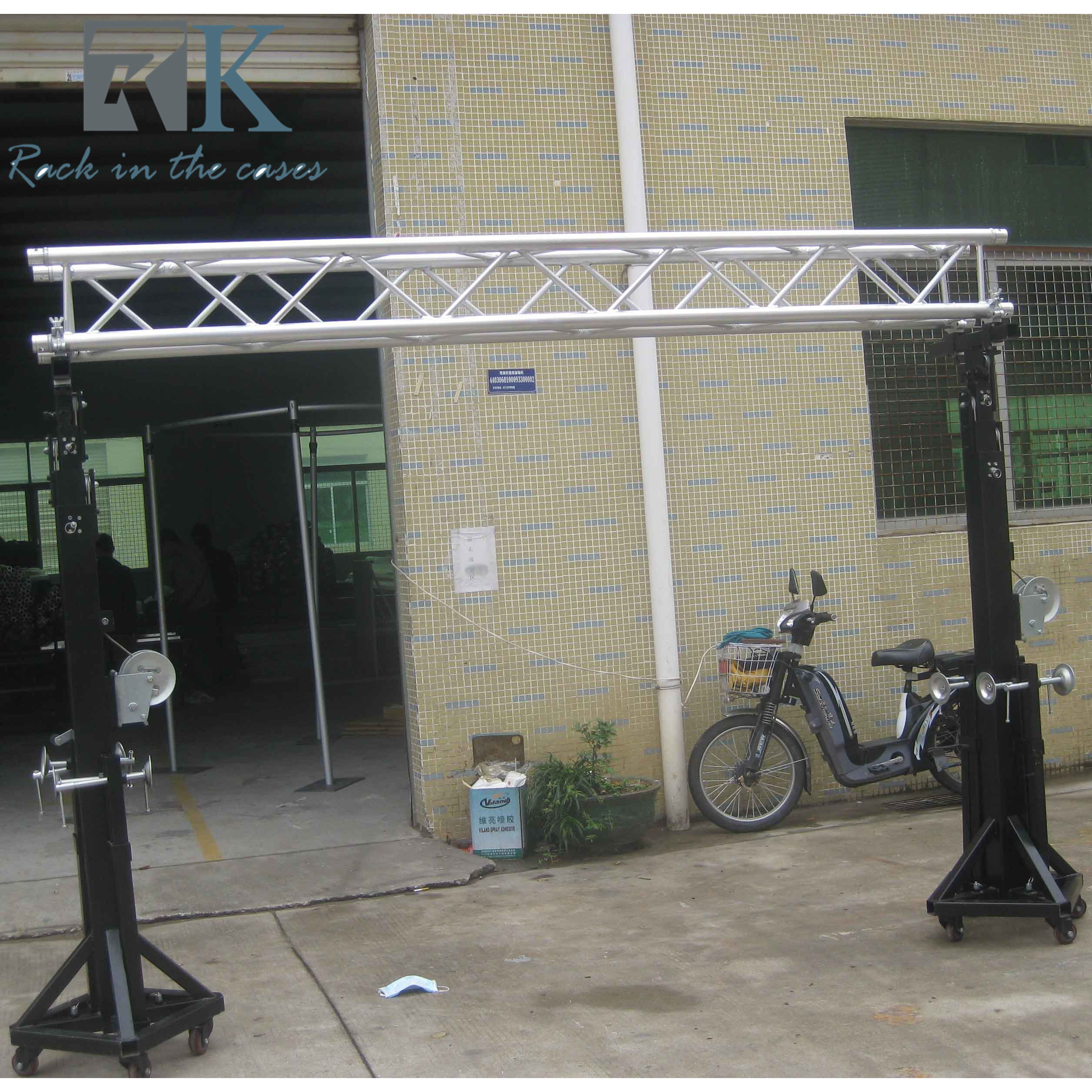 heavy loading 210kg crank stand line array truss lifting tower for events