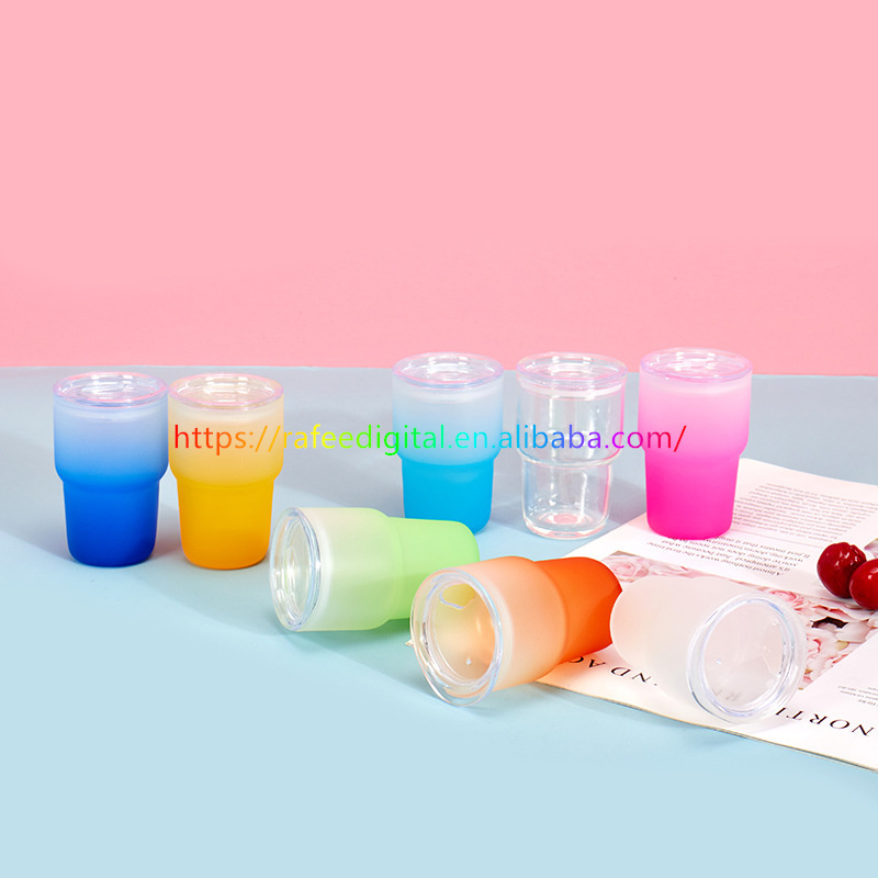 Hot Sales 2oz 2 oz Miniature Shot Glass Clear Frosted Ombre Gradient Blank Sublimation Mini Glass Tumbler Cup with Straw and Lid