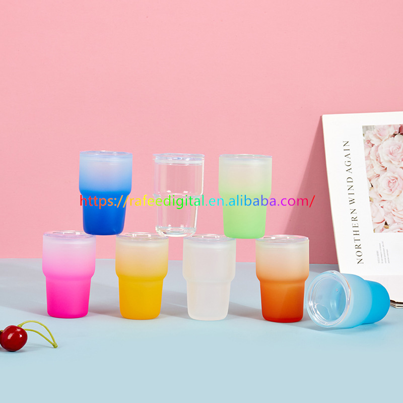 Hot Sales 2oz 2 oz Miniature Shot Glass Clear Frosted Ombre Gradient Blank Sublimation Mini Glass Tumbler Cup with Straw and Lid