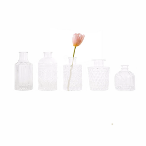 Hot selling mini bud french vintage embossed flower home decor luxury glass crystal relief vase bud vases in bulk 	smaller vases