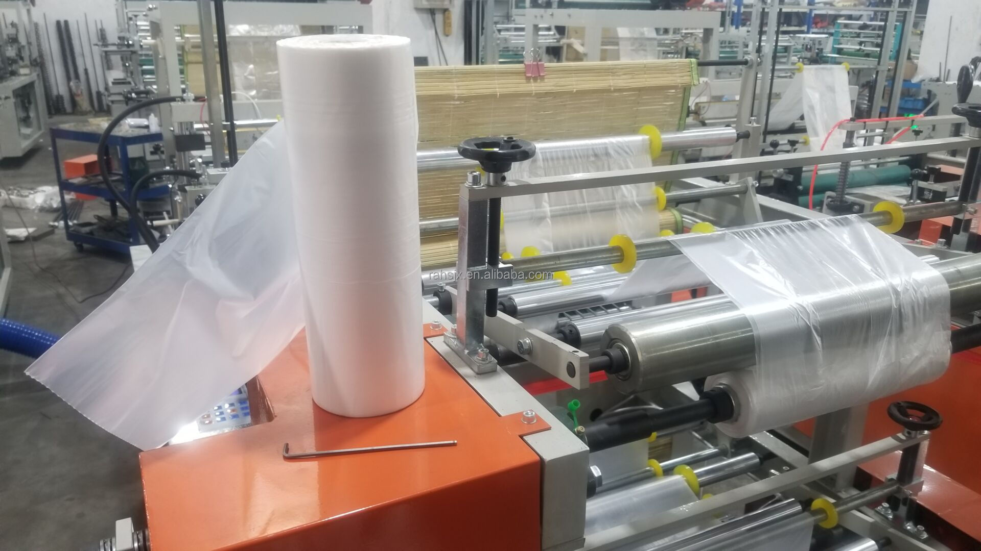 HSLJ-500G High speed single line food packaging poly flat bag plastic on a roll machine