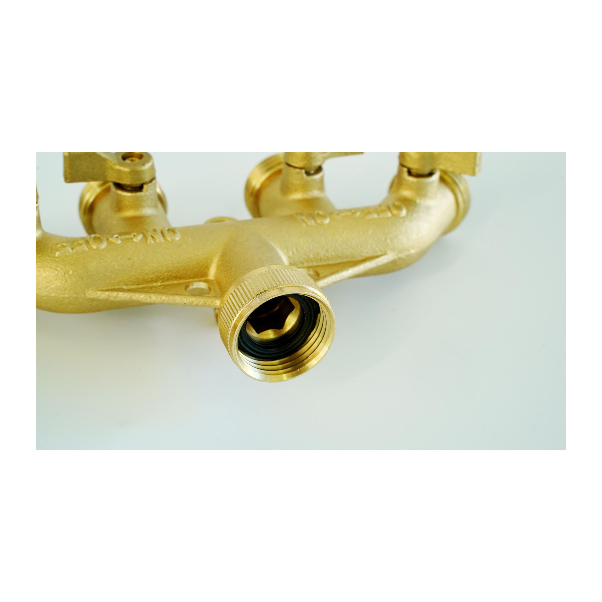 Favorable Price Brass 4 Way ball valve Garden Water Faucet Hose Splitter For Irrigation