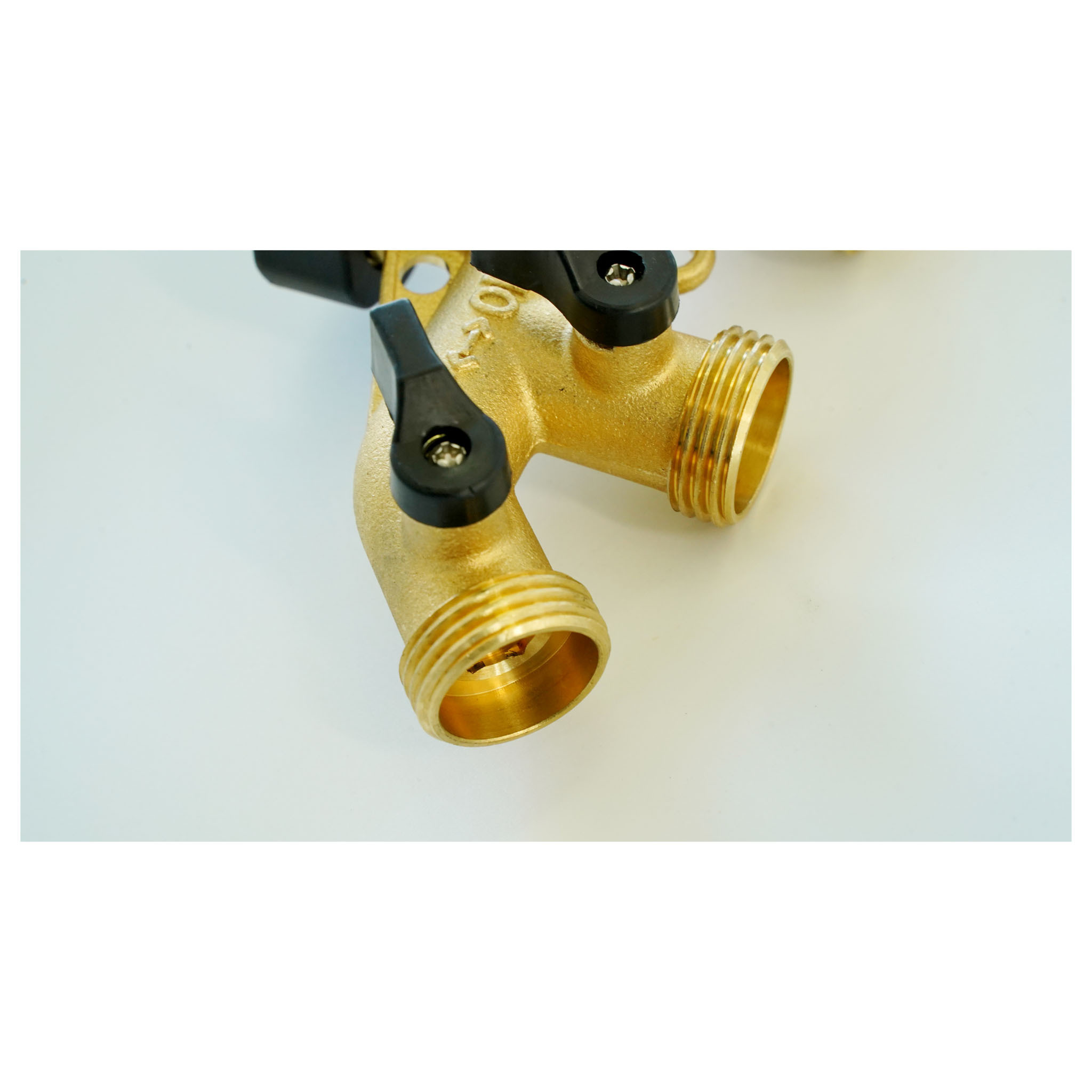 cupc brass Garden Irrigation Tools  sprinkler sprayer One To Four Way Garden Hose Splitter With Plastic handle