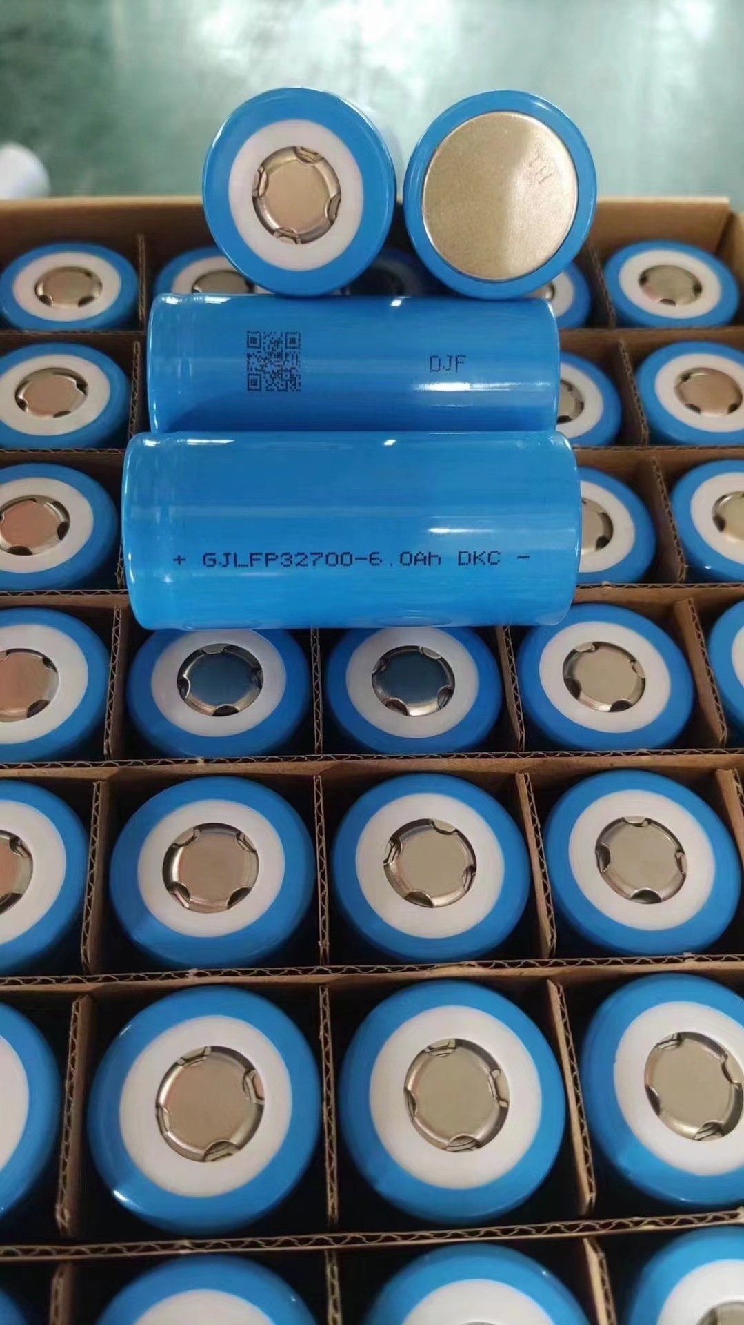 Cylindrical Battery Collection 18650 21700 32700 32650  LiFePO4 Cell for Scooter Bike Lithium Ion Battery