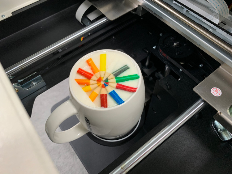 Rainbow selfie milk foam edible coffee printer with edible ink on cake/bread/marcaron