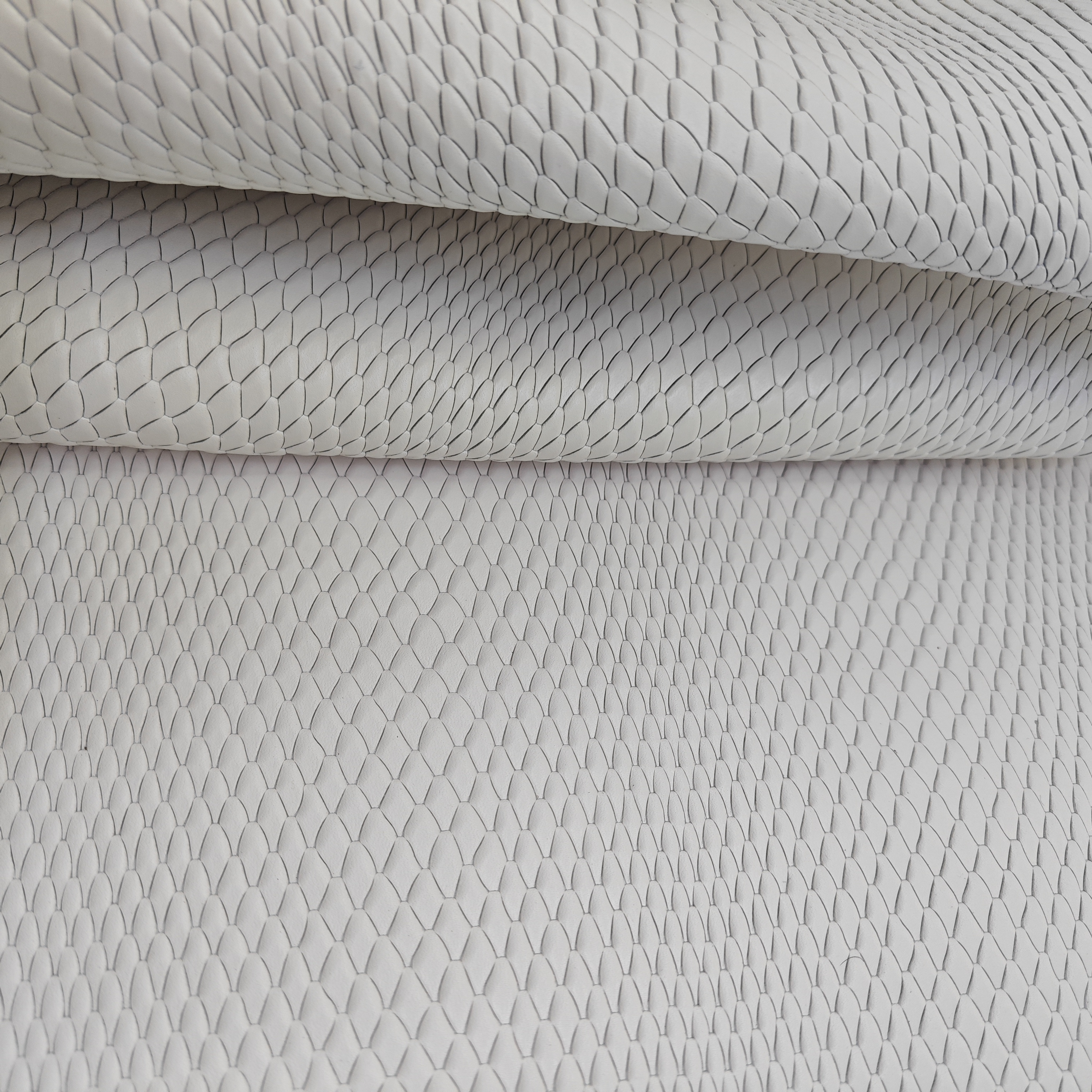 White snake pattern skin genuine embossed cowhide for leather baseball gloves