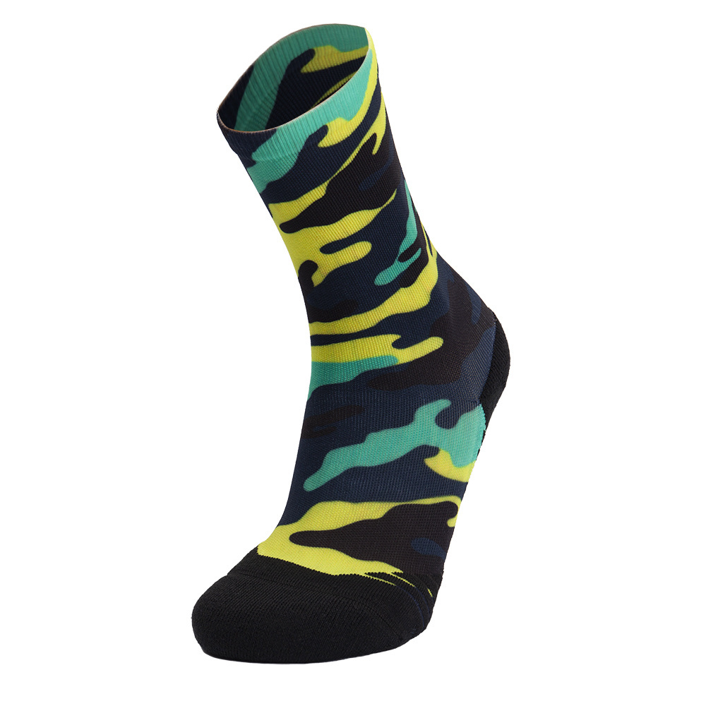 Custom OEM grip Thick Compression athletic socks customized high quality trail running sports socks for unisex