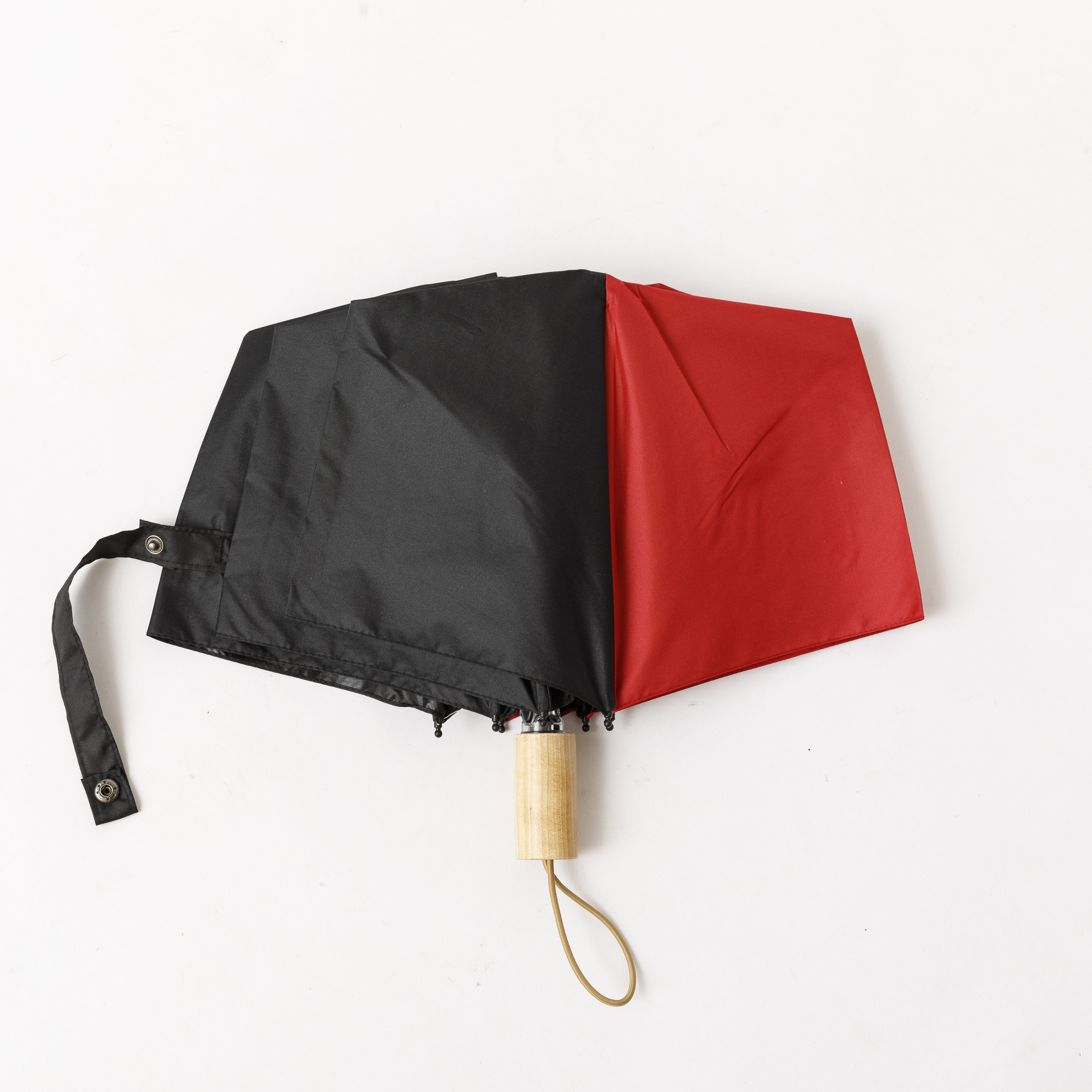 Wooden Handle 3 Folding Umbrella Black Coated UV Proof Umbrella 210T Pongee Waterproof Umbrella Contrast color