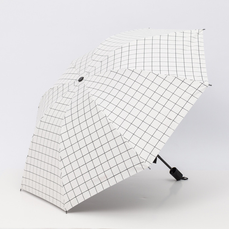 Fashion Black And White Plaid 3 Folding Umbrella Outdoor Portable Umbrella UV Proof Waterproof Lattice Umbrella