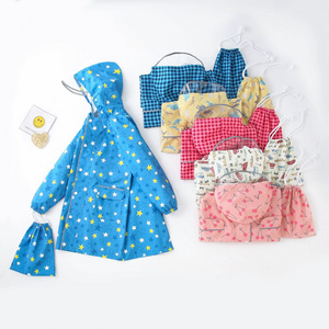 Wholesale Kid's Hooded Long Raincoat Cute Printing Children Waterproof Raincoat Suit For Backpack With Pockets