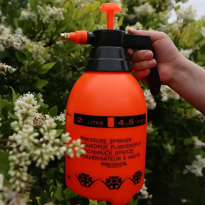 Customized 2 liter water car washing sprayer high pressure manual pump sprayer