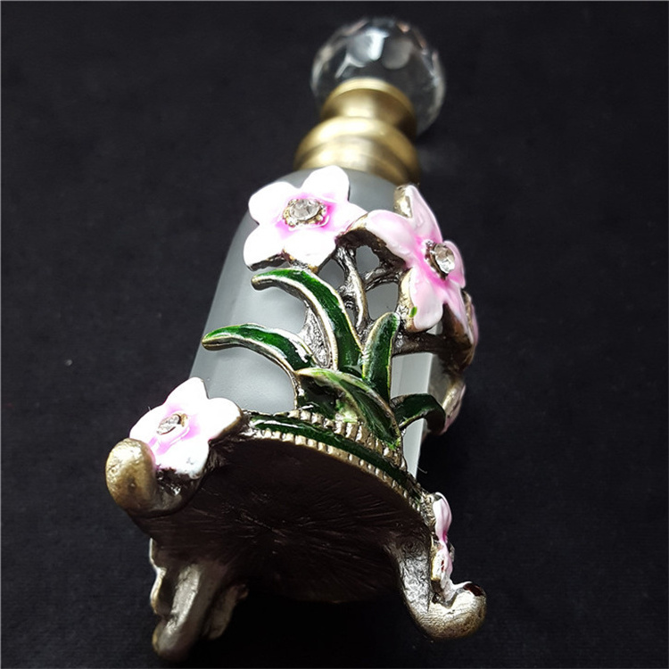 Pink Flower Decorated Frog White Perfume Glass Bottle 15ml with Metal Diamond Stick Cap