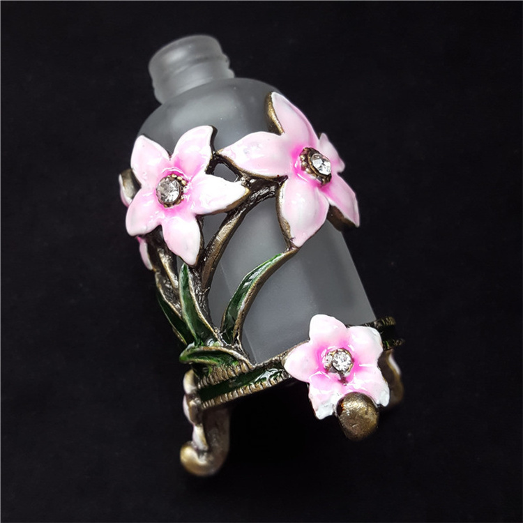 Pink Flower Decorated Frog White Perfume Glass Bottle 15ml with Metal Diamond Stick Cap