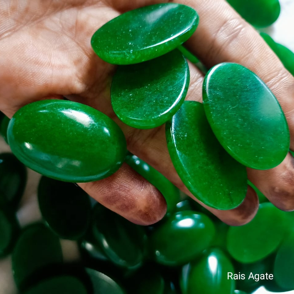 Natural Amazing gemstone Green onyx Oval Shape High And Semi precious quality natural stone loos gemstone also used for healing