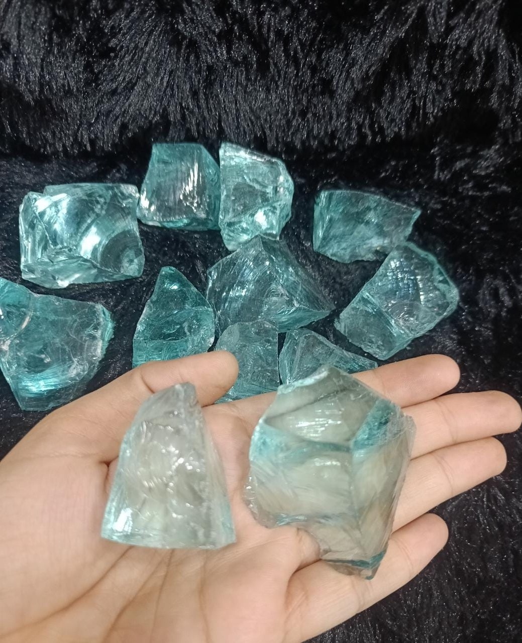 best quality Aqua Obsidian raw crystal stone  blue aqua obsidian Raw good Quality For Healing and also used for energy crystal