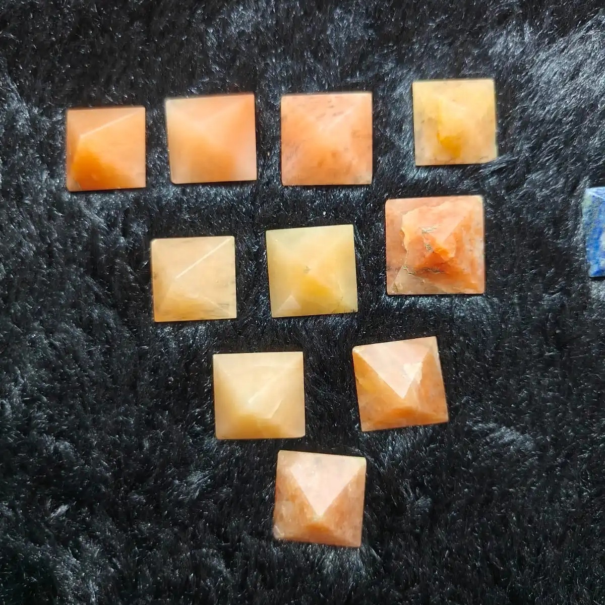 high Quality Natural Crystal orange calcite Pyramid stone for healing and astrology Pyramid for Reiki  Grid and Vastu Correction