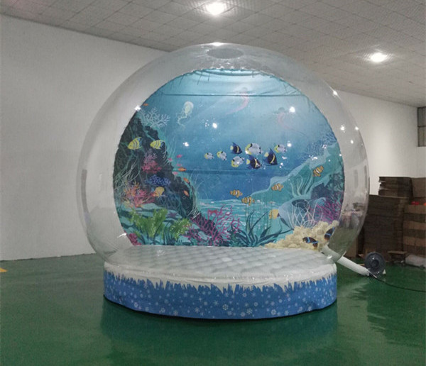 Giant outdoor inflatable Christmas snow globe ball inflatable advertising decoration inflatable human snow globe for sale