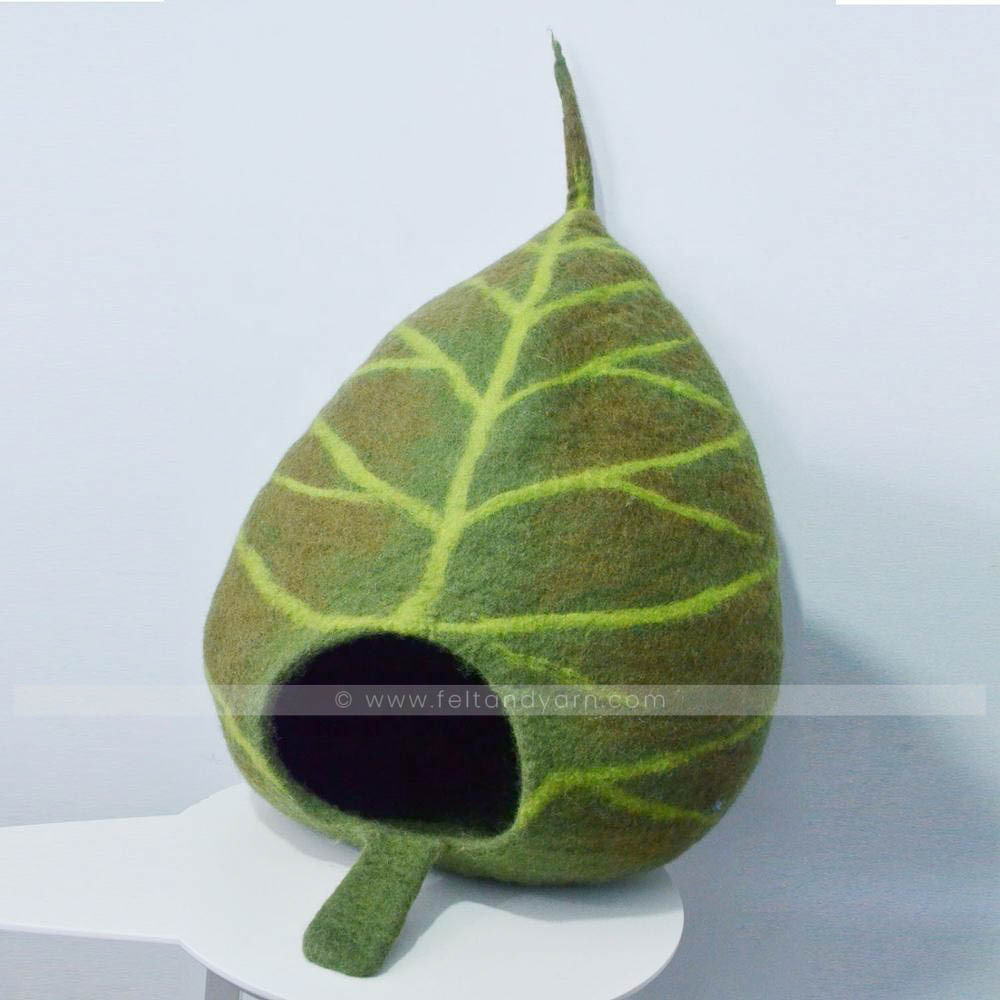 FY-CC-010 Betel Leaf Felt Catcave Warm and Cozy Pet Bed Eco-friendly New Artisan from Nepal Zealand Wool Felted by Skilled Women