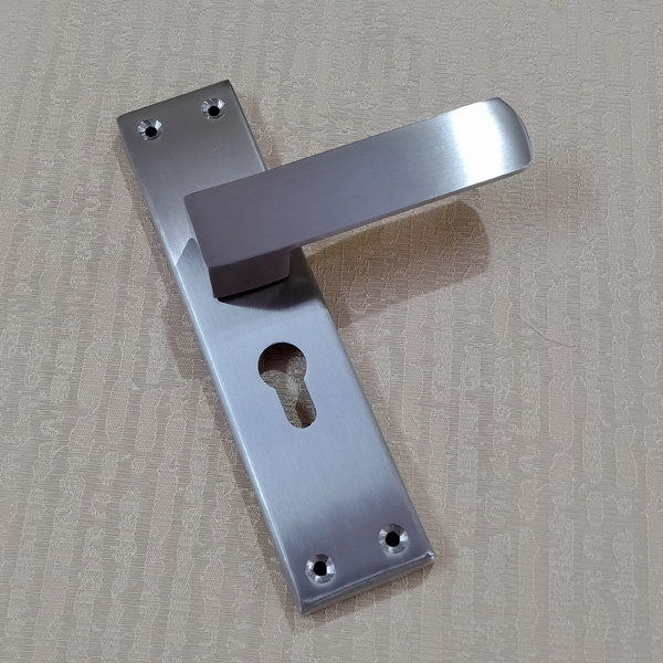 elegant interior wooden door mortise lock lever handle luxury door handle in satin chrome finish