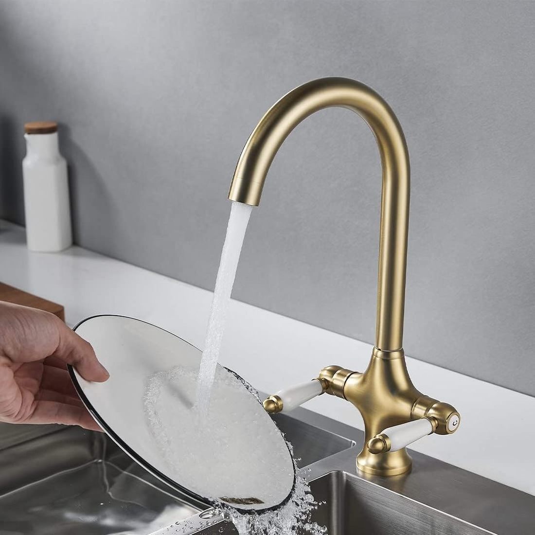 Manufacturer Quality Single Handle Sink Touch Pull Down Kitchen Faucet