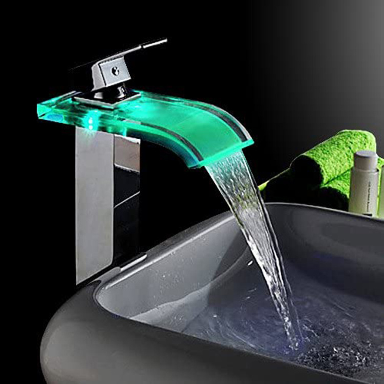 Light Changing Outdoor Water Glow Power LED Washbasin Faucet