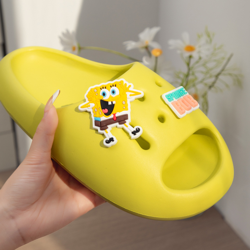 SpongeBob SquarePants' new summer sandals for women wear non-slip thick-soled-feeling slippers at home