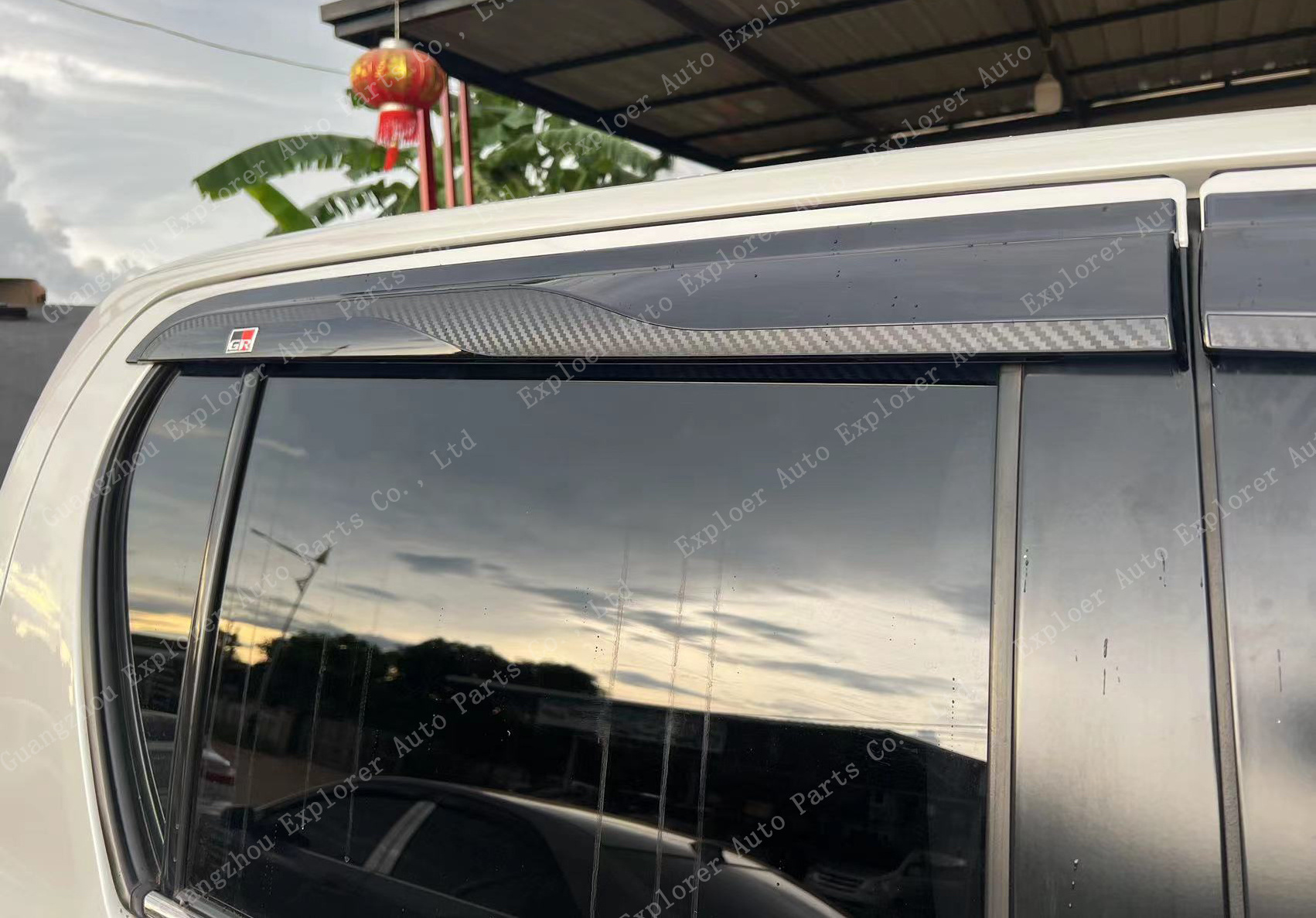 RAMAND Carbon Fiber Car Door Visors for Hilux GR Sun Shade Rain Guard Window Door Visor de Ventana for Toyota Hilux GR