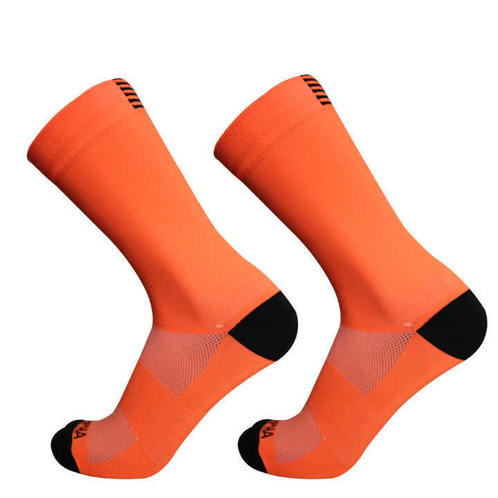 Compression Polyester Cycling Quality Manufacturer Socks Wholesale Anti Slip Grip Soccer Socks