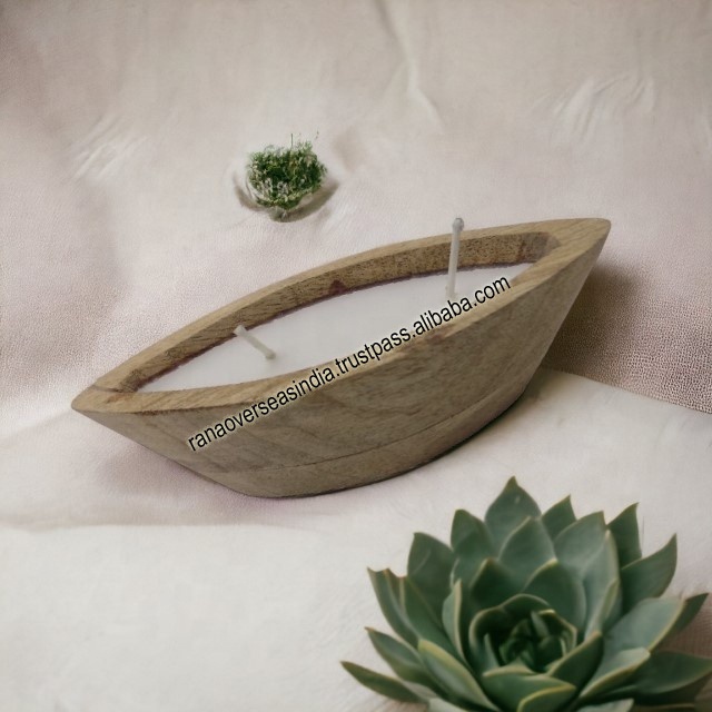 Wholesale Luxury Home Decorative Romantic Meditation Soy Wax Scented Candle With Wooden Boat Bowl