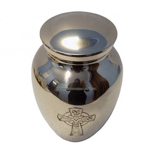 Best Quality Hot Sale Celtic Cross Hand Engraved Solid Brass Memorial Cremation Urn For Home Funeral Or Columbarium