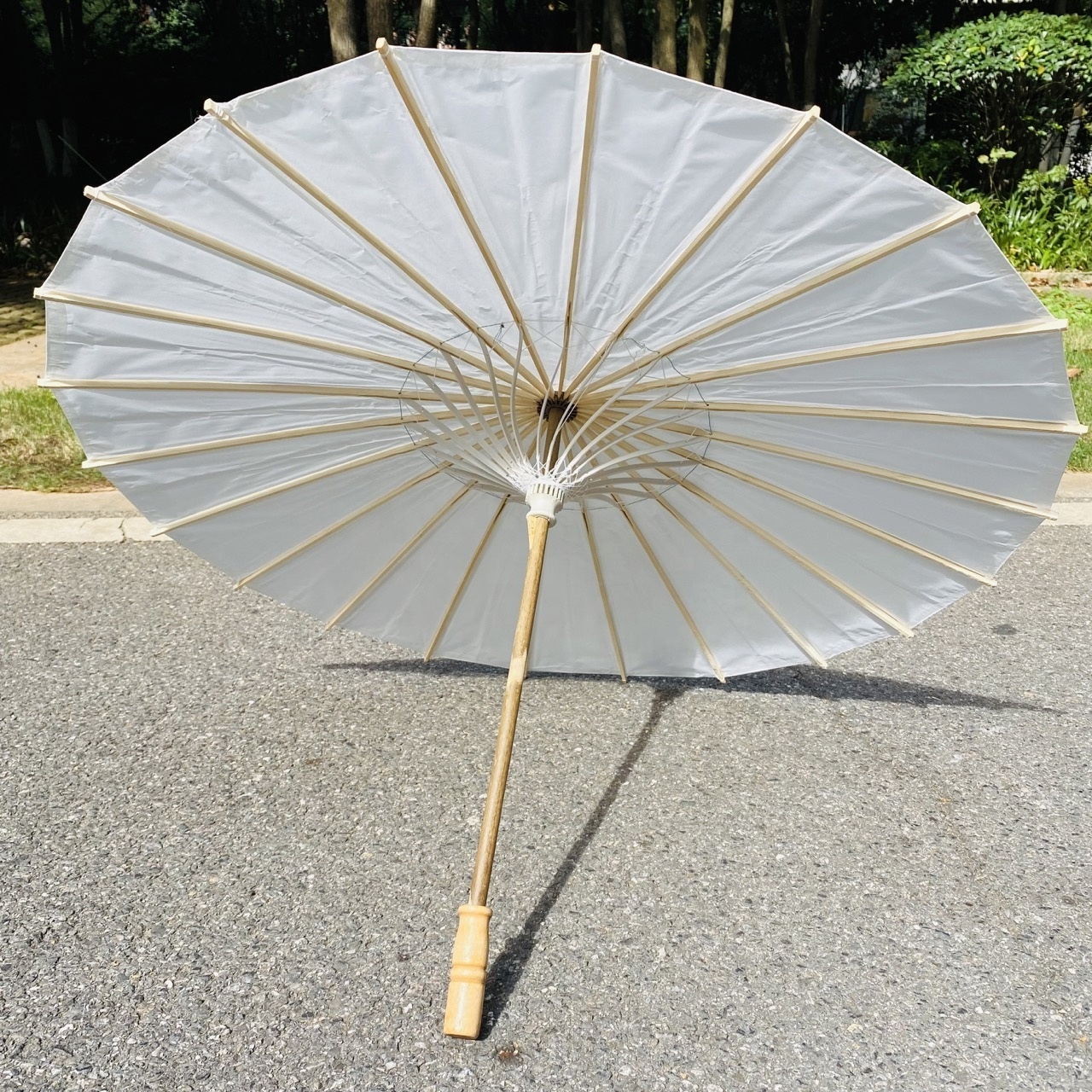 Wholesale Plain White Wedding Oil Paper Umbrella Fashionable Multipurpose Wedding Parasols White Paper Umbrella