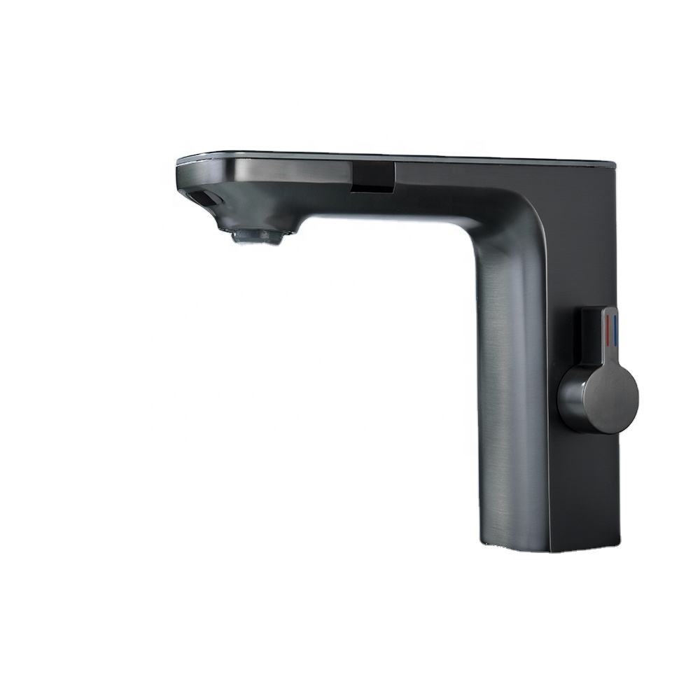 New design sensor digital touchless faucet with temperature display for bathroom