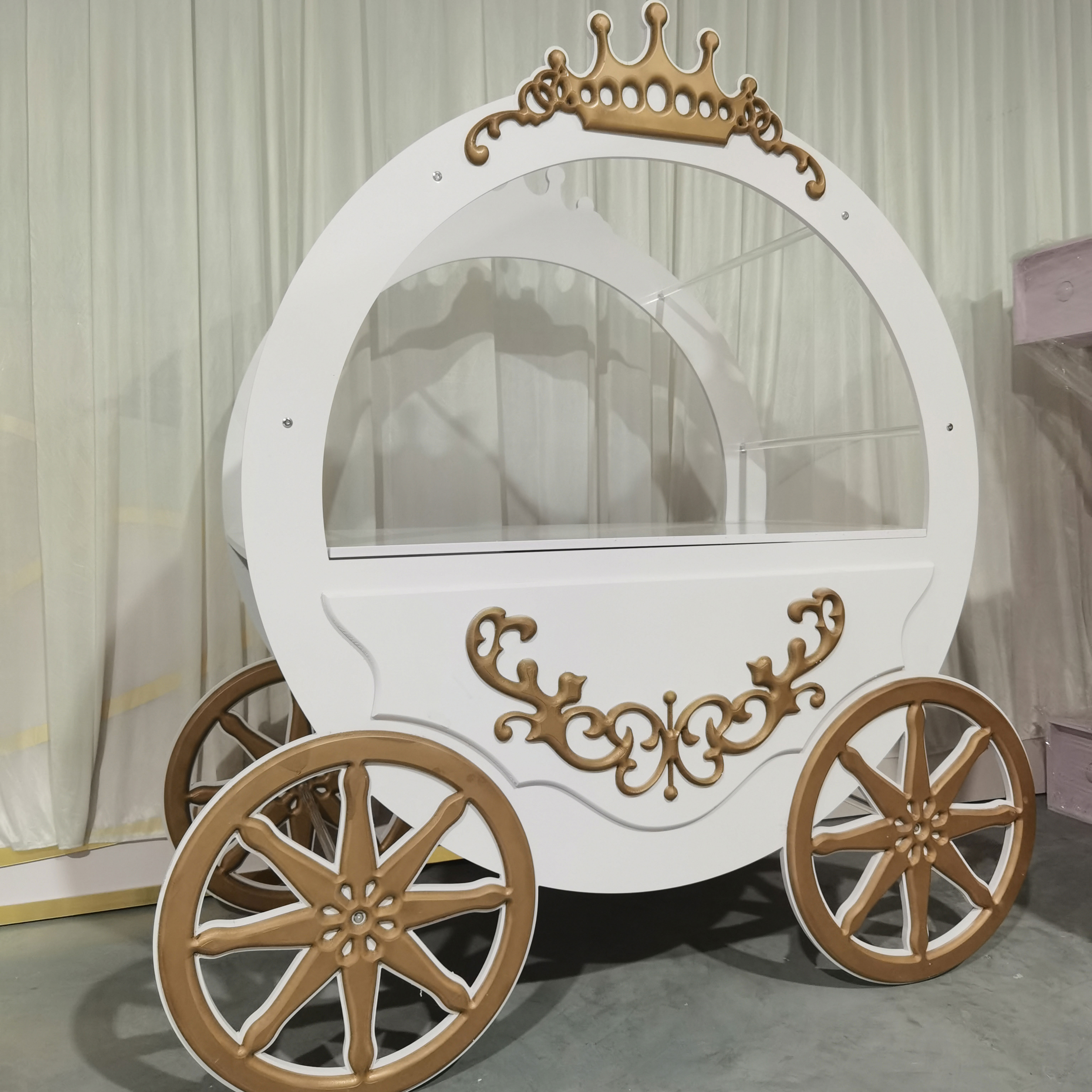 Hot Sale Wheel Wedding Display Flower Candy Desserts Display Party Sweet Cart