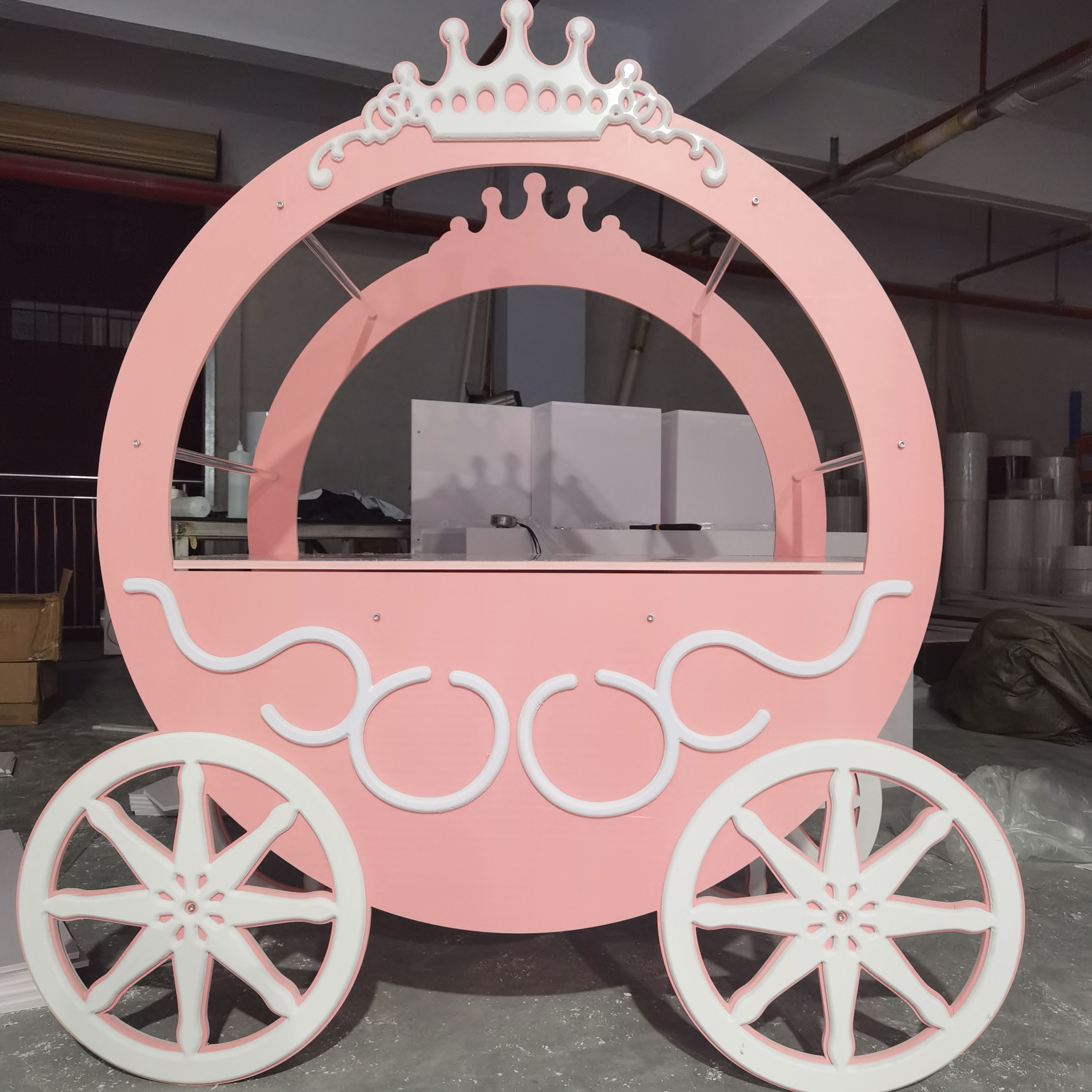 Hot Sale Wheel Wedding Display Flower Candy Desserts Display Party Sweet Cart