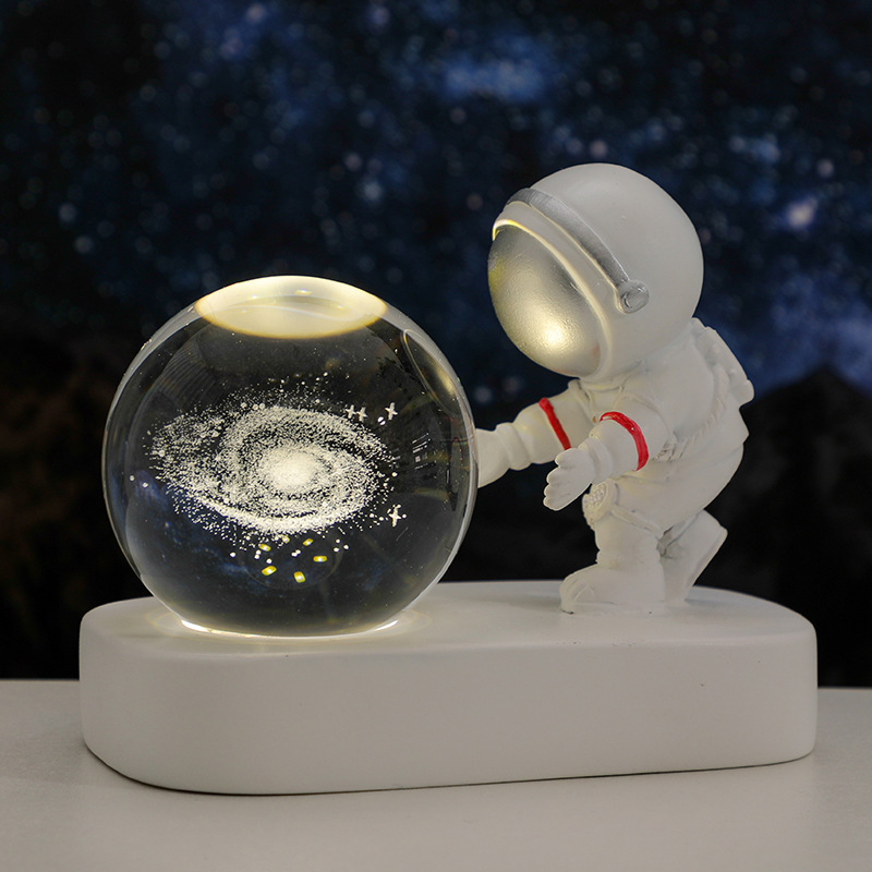 Creative 3D Astronaut Crystal Ball Led Night Light for Children Bedroom Planet Space Solar System Lamp USB Christmas Kid Gift