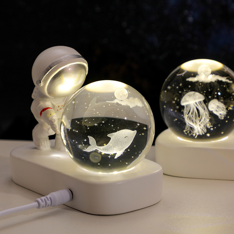 Creative 3D Astronaut Crystal Ball Led Night Light for Children Bedroom Planet Space Solar System Lamp USB Christmas Kid Gift