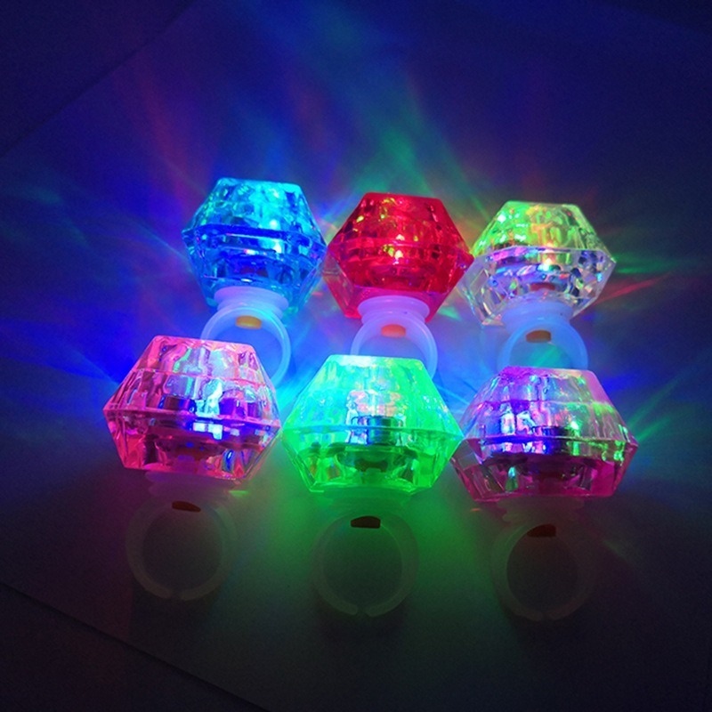 Wholesale Flashing Colorful Light Up Diamond Shaped LED Finger Rings Toys For Parties Event Favors Raves Concert Shows Gifts