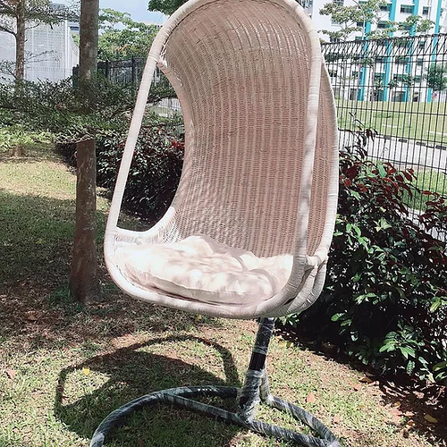 Eco-friendly Unique (H)120cm x (W)69cm x (D)56cm White Wash Rattan Swing Chairs With Pole and Stand From Singapore