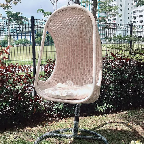 Eco-friendly Unique (H)120cm x (W)69cm x (D)56cm White Wash Rattan Swing Chairs With Pole and Stand From Singapore