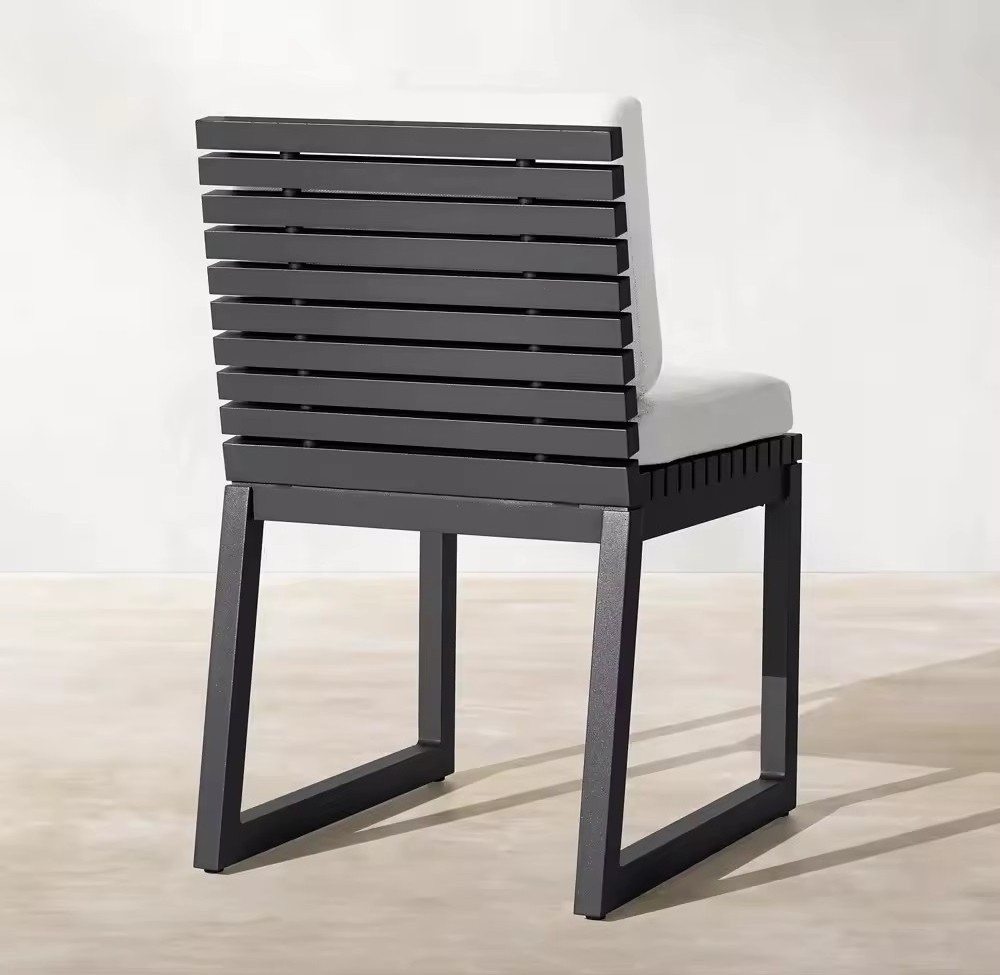 Hign End Modern Metal Outdoor Dining Chair Black Aluminum Patio Furniture Dining Arm Chair with Cushion