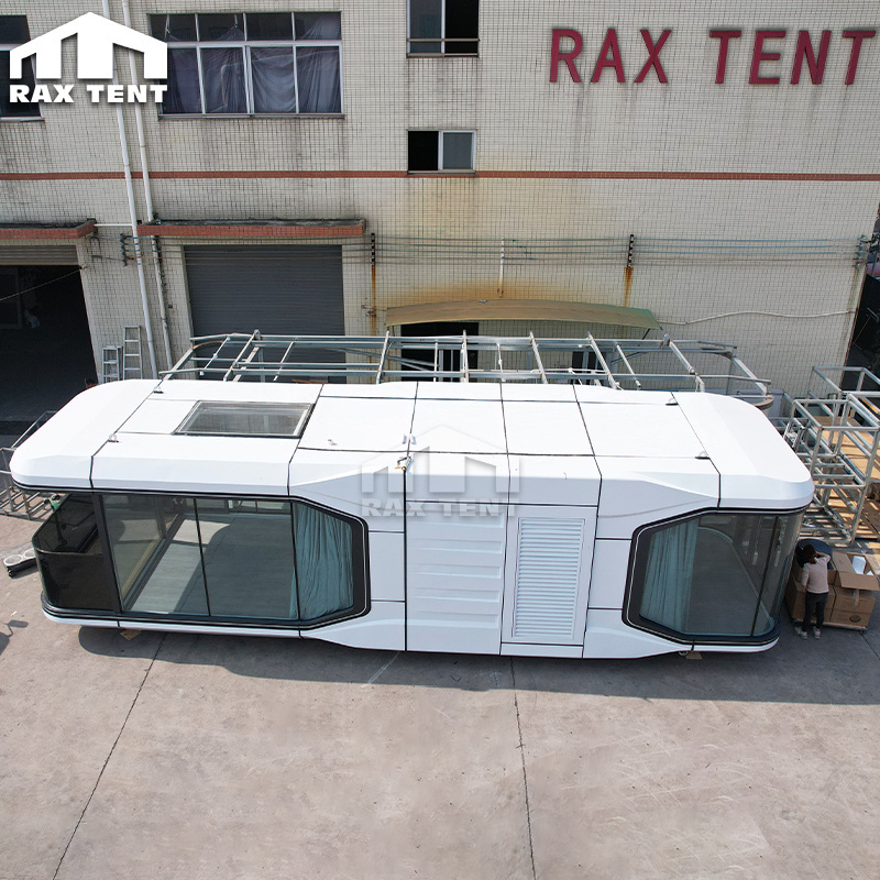 Full Function Prefabricated Mobile Capsule House for Glamping Hotel