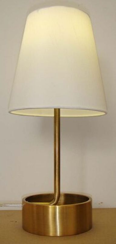 Manufacturer Antique gold metal table lamp on top umbrella shade for bedside for bedroom decorations high quality office table l