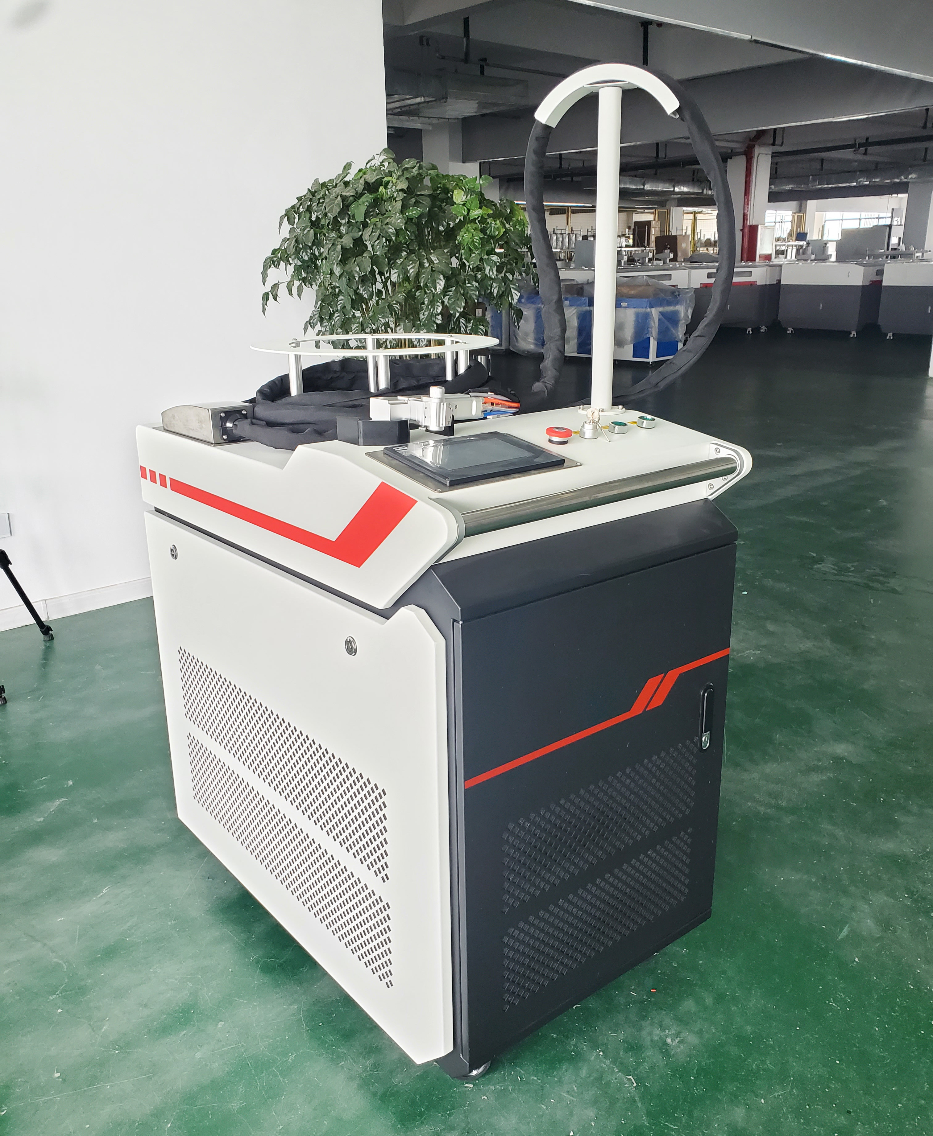 Portable Handheld Laser Cleaner 1kw 2kw Fiber Laser Cleaning Machine Price Provided Steel Aluminum Iron Laser Welding Machine