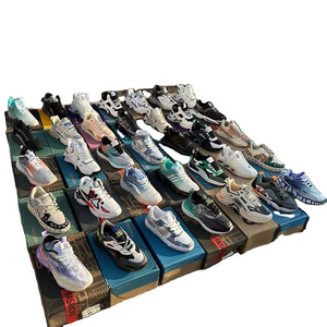 YONGGE 2023 Cheap Wholesale Shoes Sports style Stock Mixed Type Men's Shoes in bulk running sneaker shoes