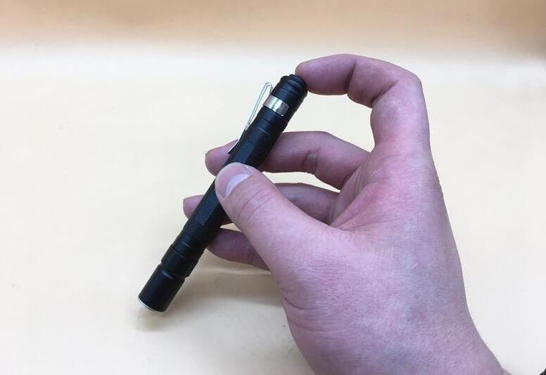 Q5 LED AAA battery zoom pen-shaped Mini LED flashlight