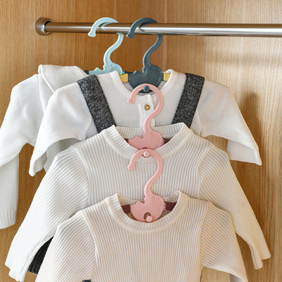 High quality plastic stretchable kids coat hangers thickened magic hanger portable clothes hanger