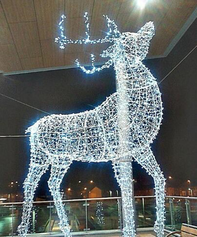 3D LED light sculpture Christmas reindeer with sled motif for Christmas decorations