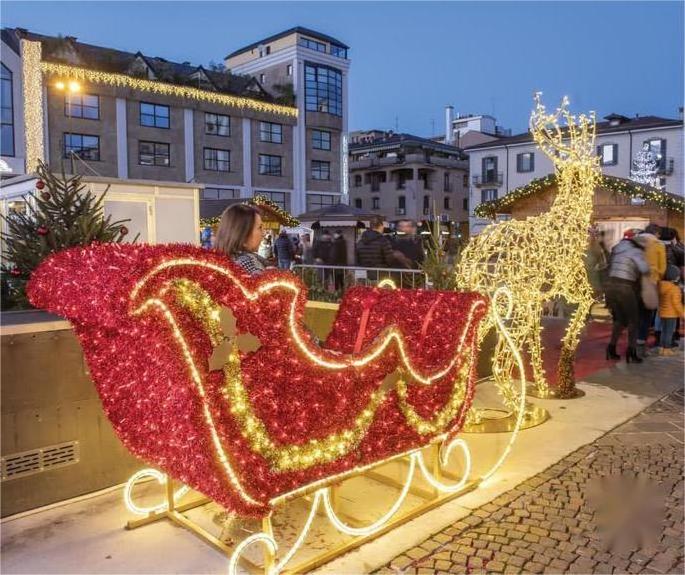 Top quality Animated Outdoor Christmas Santa Claus Sleigh Reindeer With Led Light Decoration