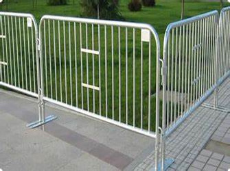 Customized 1.1*2.2m Easily Customized metal crowd control barrier / portable barricades / Temporary Fence